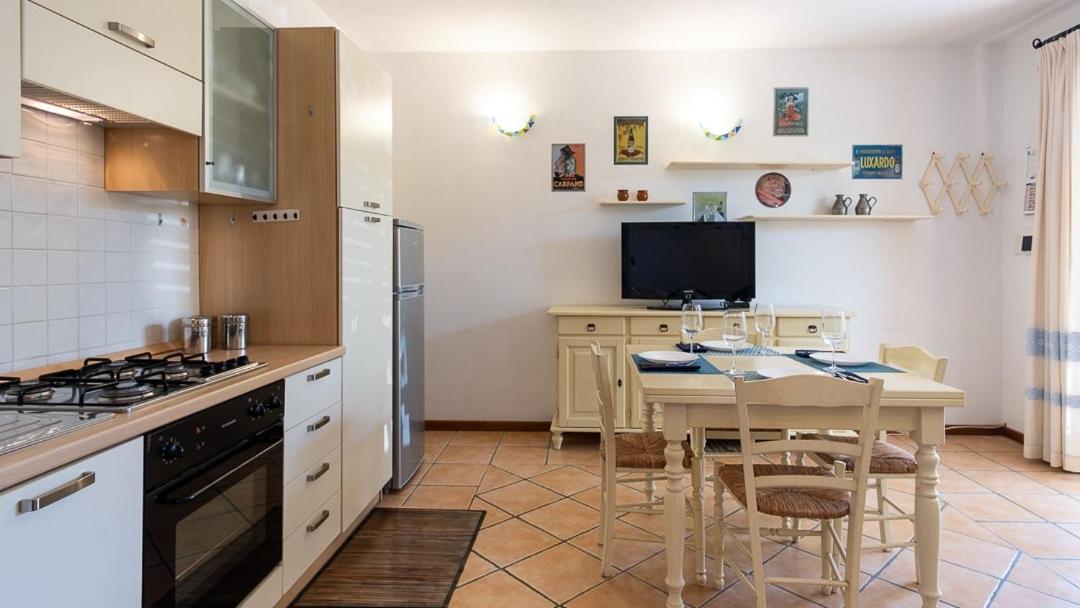 Luisa Sunny House Apartment Santa Maria Navarrese Exterior photo